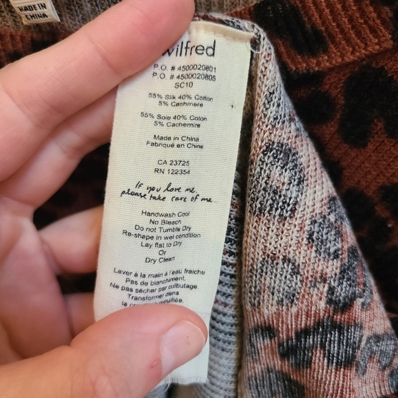 Wilfred Silk/Cashmere Leopard Print Balzac Sweater in Size XS - Picture 5 of 6